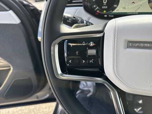 New 2025 Land Rover Range Rover Sport image 19