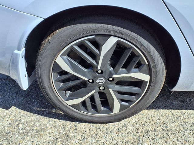 Certified 2025 Nissan Versa SR w/ Trunk Package FWD image 21
