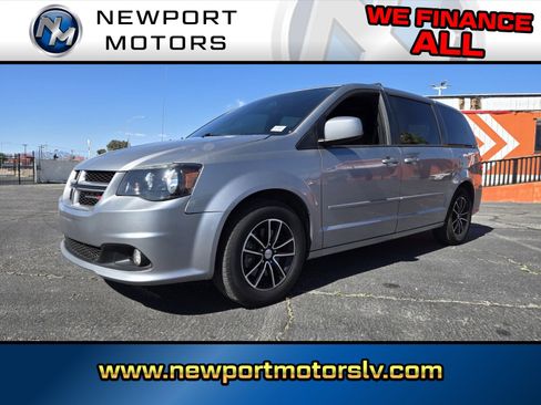 Used 2016 Dodge Grand Caravan R/T FWD image 1