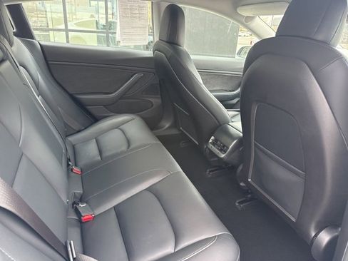 Used 2018 Tesla Model 3 Long Range image 19