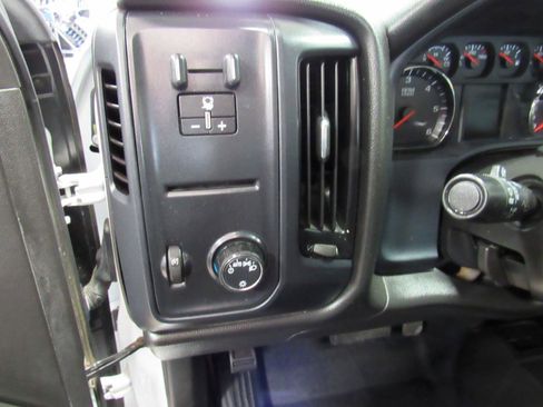 Used 2018 Chevrolet Silverado 2500 W/T w/ WT Convenience Package image 15