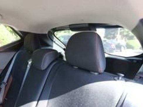 Used 2020 Nissan Kicks SR image 28