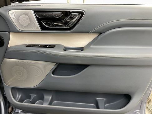Used 2019 Lincoln Navigator Black Label image 44