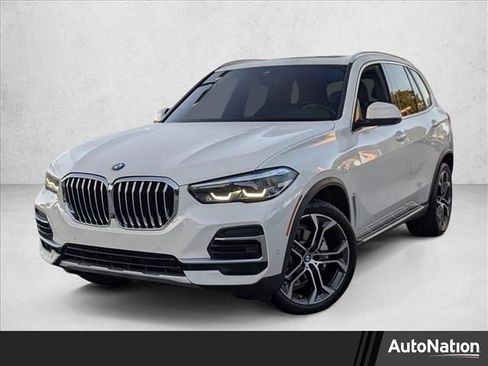 Used 2022 BMW X5 sDrive40i w/ Parking Assistance Package image 1