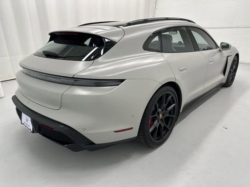 Used 2024 Porsche Taycan GTS image 8