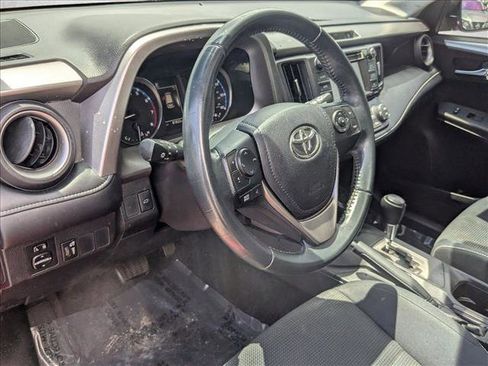 Used 2016 Toyota RAV4 XLE image 9