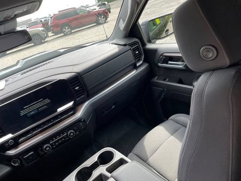 Used 2022 Chevrolet Silverado 1500 LT Trail Boss AWD/4WD image 23
