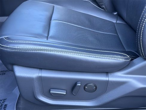 Used 2022 Ford F250 Lariat w/ Tremor Off-Road Package image 27