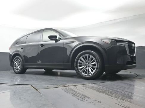 Certified 2024 MAZDA CX-90 3.3 Turbo w/ Preferred Plus AWD/4WD image 33
