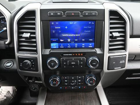 Used 2020 Ford F350 Lariat w/ Lariat Ultimate Package image 14