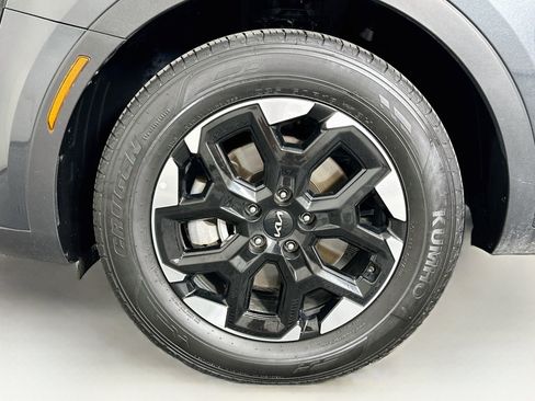 Used 2024 Kia Sorento S FWD image 11