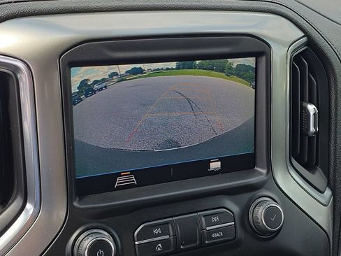 Used 2021 Chevrolet Silverado 1500 LT w/ Bed Protection Package RWD image 15