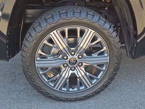 Used 2024 Toyota Tundra Capstone AWD/4WD image 13