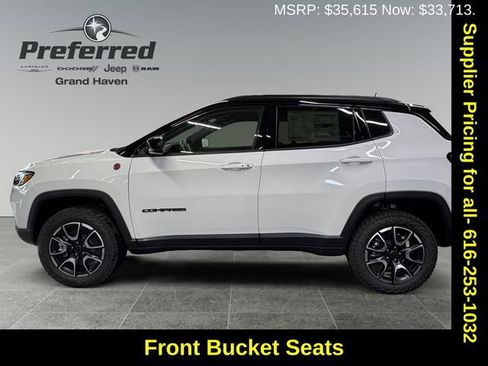 New 2026 Jeep Compass Trailhawk image 9