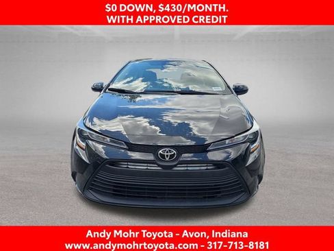 Used 2023 Toyota Corolla LE FWD image 3