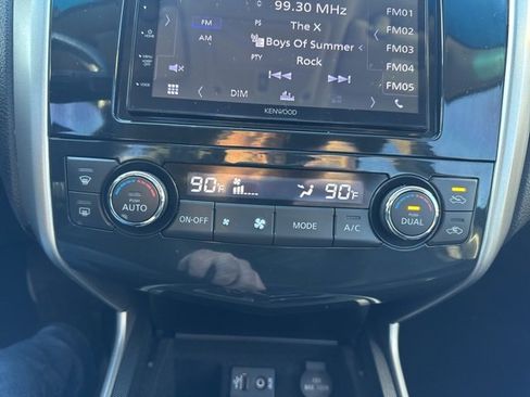 Used 2014 Nissan Altima 2.5 SL w/ Technology Package image 19