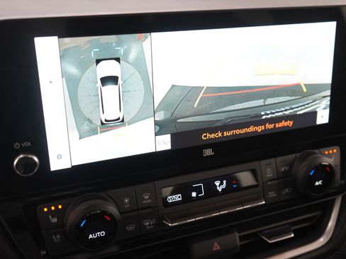 Used 2025 Toyota Grand Highlander AWD image 28