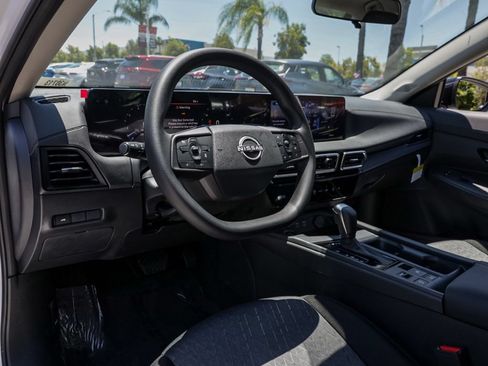New 2026 Nissan Sentra SV w/ Floor Mat Package FWD image 15
