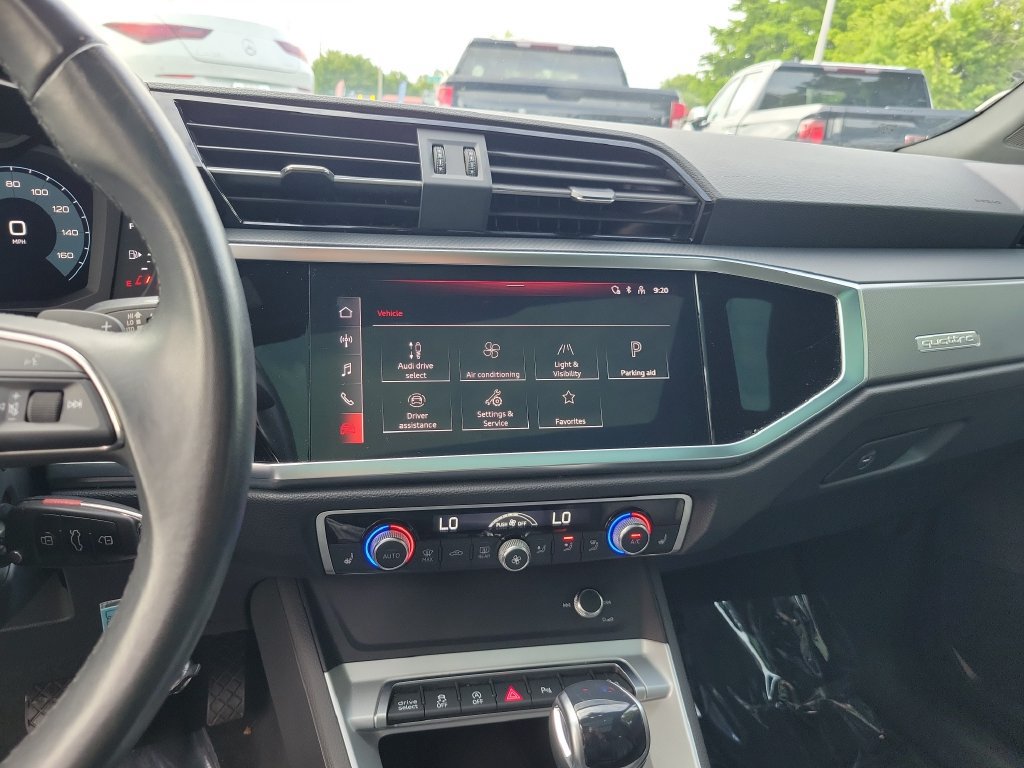 Used 2025 Audi Q3 2.0T Premium AWD/4WD image 36
