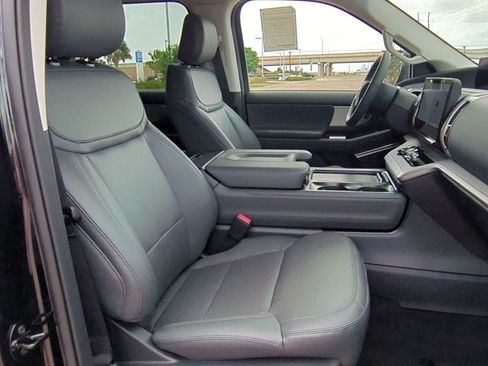New 2026 Ford Expedition Active RWD image 27