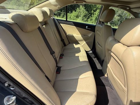 Used 2009 Hyundai Sonata Limited FWD image 16