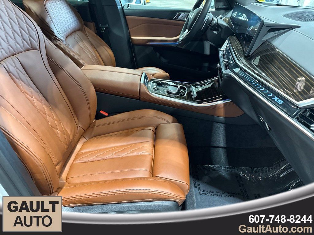 Used 2026 BMW X5 xDrive50e AWD/4WD image 18