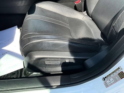 Used 2018 Honda Civic Touring image 15