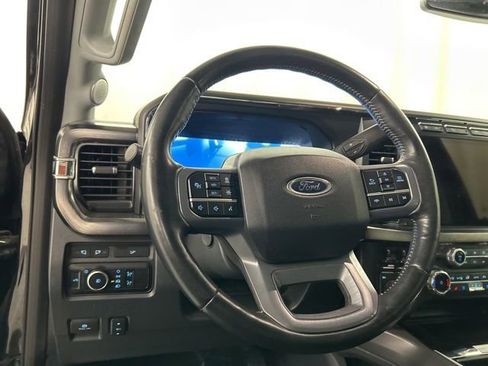Used 2024 Ford F350 Lariat w/ Lariat Ultimate Package AWD/4WD image 8