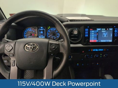 Used 2016 Toyota Tacoma TRD Sport image 22