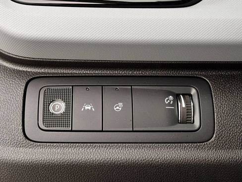 New 2027 Chevrolet Bolt LT w/ Comfort Package FWD image 15