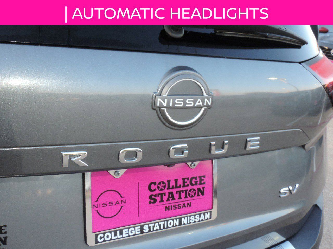 Used 2023 Nissan Rogue SV FWD image 11
