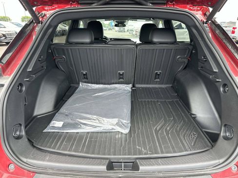 Used 2026 Chevrolet Equinox EV LT FWD image 9