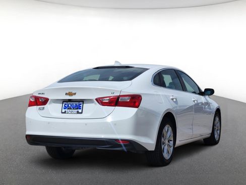 Used 2024 Chevrolet Malibu LT image 3