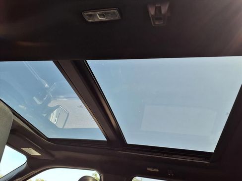 Used 2022 Ford F150 Lariat w/ Equipment Group 502A High image 19