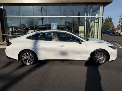Used 2023 Hyundai Sonata SEL w/ Convenience Package image 8