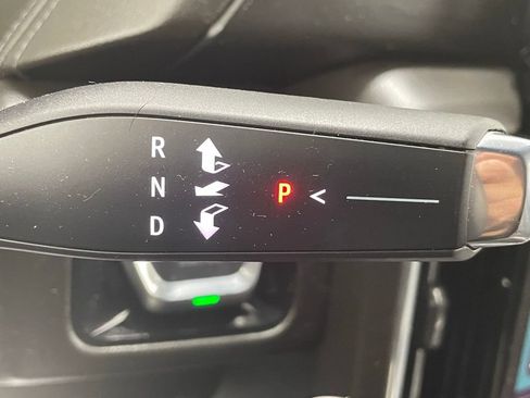 Used 2025 GMC Yukon Denali AWD/4WD image 30