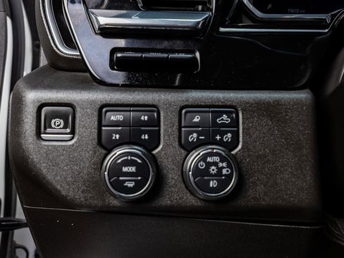 Used 2022 Chevrolet Silverado 1500 LTZ w/ LTZ Premium Texas Edition image 22