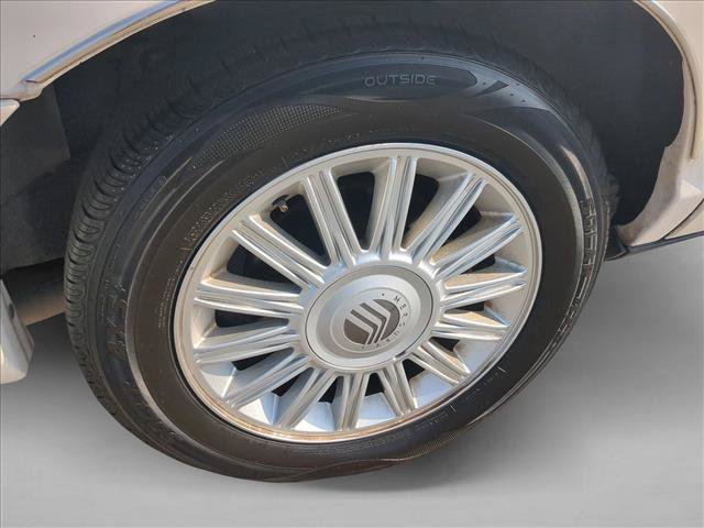 Used 2010 Mercury Grand Marquis LS RWD image 19