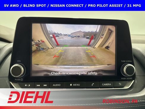 Used 2022 Nissan Rogue SV image 28