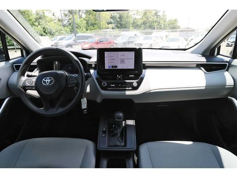 Used 2026 Toyota Corolla Cross L FWD image 7