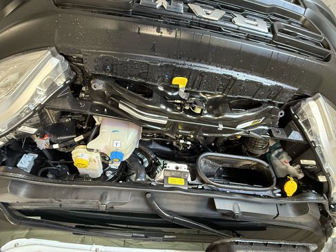 Used 2025 RAM ProMaster 2500 w/ Convenience Group image 16