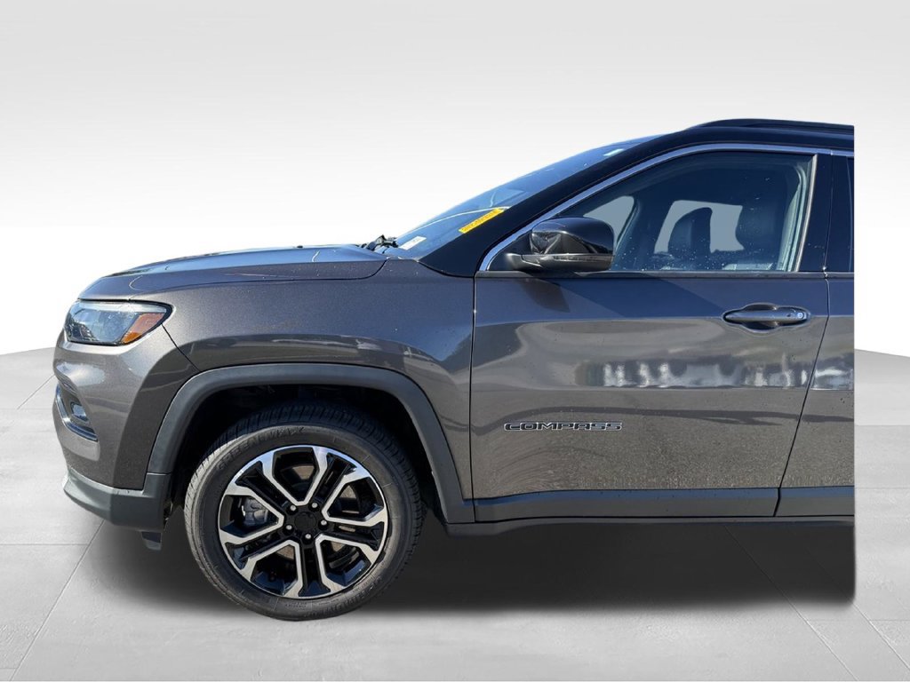 Used 2024 Jeep Compass Limited AWD/4WD image 23
