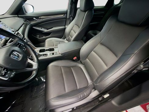 Used 2021 Honda Accord Sport image 11