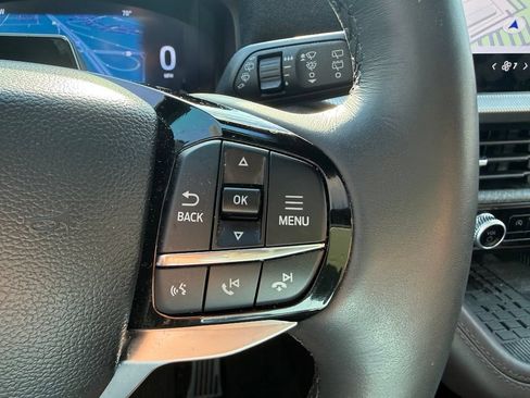 Used 2025 Ford Explorer Platinum RWD image 15