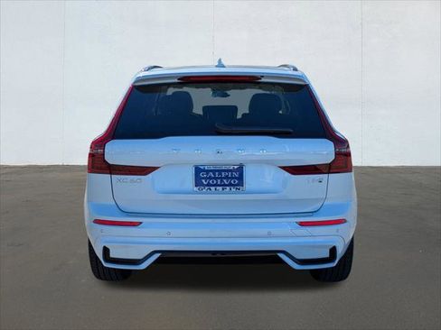 New 2026 Volvo XC60 T8 Ultra w/ Protection Package Premier image 5