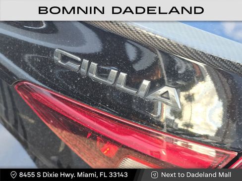 Used 2019 Alfa Romeo Giulia w/ Quick Order Package 22K Sport image 7