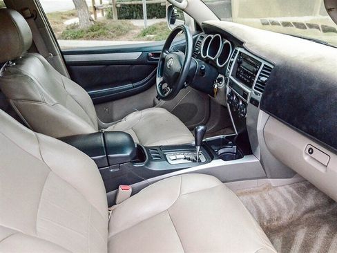 Used 2004 Toyota 4Runner SR5 image 21
