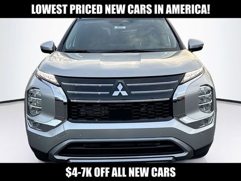 New 2026 Mitsubishi Outlander SE FWD image 2