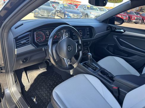 Used 2020 Volkswagen Jetta R-Line w/ R-Line Cold Weather Package image 24