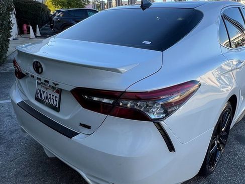 Used 2021 Toyota Camry XSE image 6